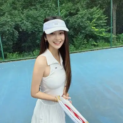 魏梓
